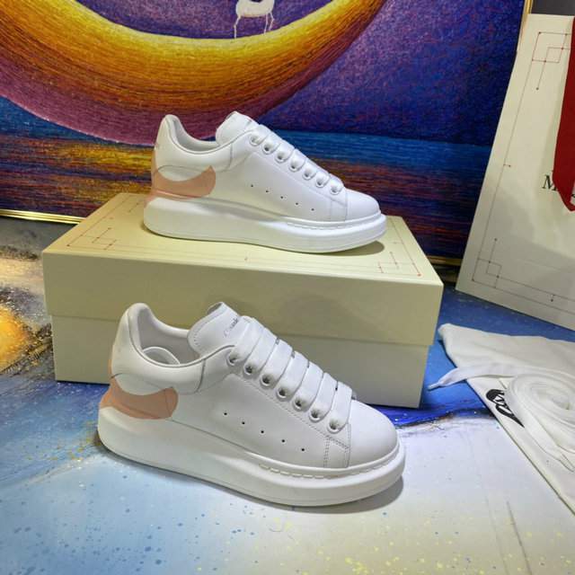 Picture of Alexander McQueen Shoes _SKU21815002SZ34-4549